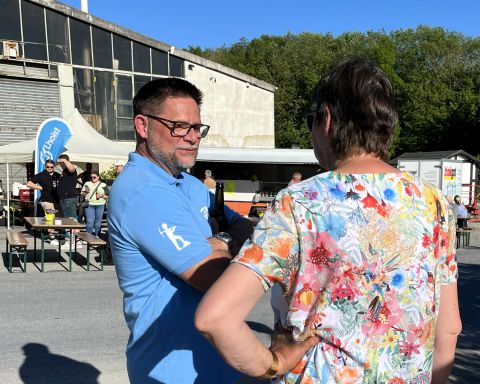 Nachbarschaft im Dialog: Grillfest am Steinbruch Busche