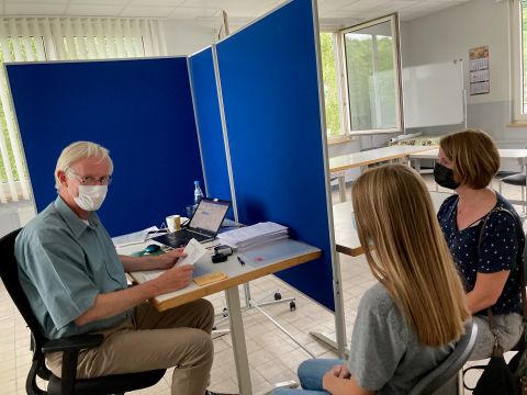 Lhoist bietet weiterf&uuml;hrenden Schulen Imfpm&ouml;glichkeit